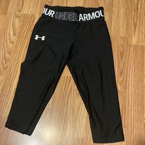Under Armour Black Capris